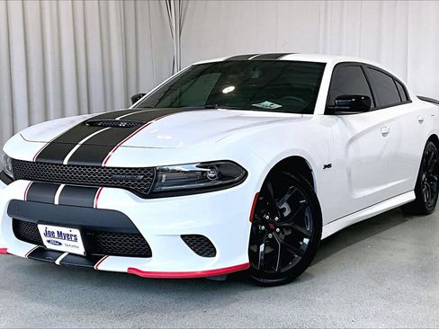 Used 2023 Dodge Charger R/T w/ Blacktop Package RWD image 12