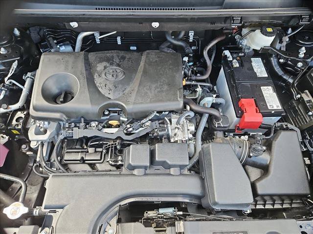 Used 2025 Toyota RAV4 LE AWD/4WD image 28