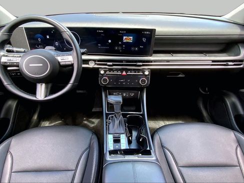 Used 2025 Hyundai Tucson SEL FWD image 16