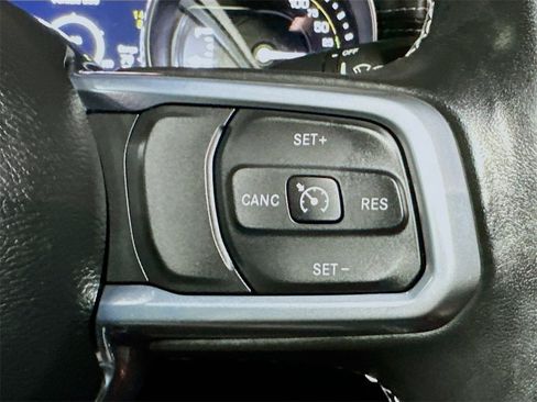 Used 2023 Jeep Wrangler Unlimited Sahara w/ Cold Weather Group image 28