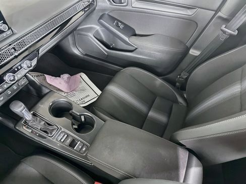 Used 2025 Honda Civic Sport image 26