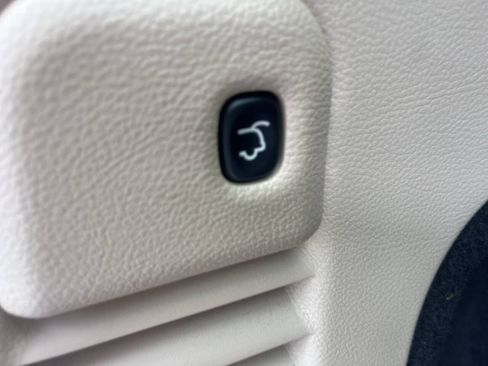 Used 2014 Jeep Grand Cherokee Limited AWD/4WD image 34