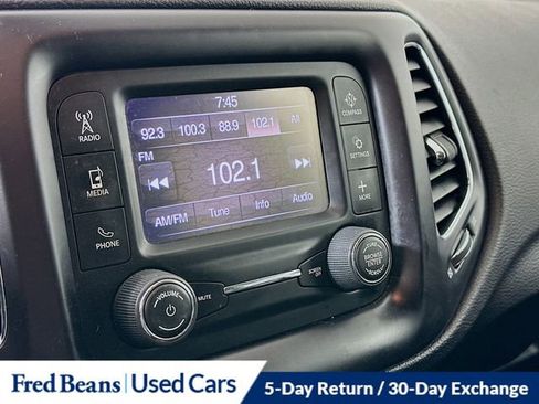 Used 2018 Jeep Compass Latitude AWD/4WD image 21