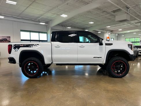Used 2023 GMC Sierra 1500 AT4X AWD/4WD image 10