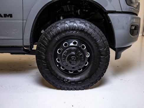 Used 2026 RAM 3500 Limited AWD/4WD image 11