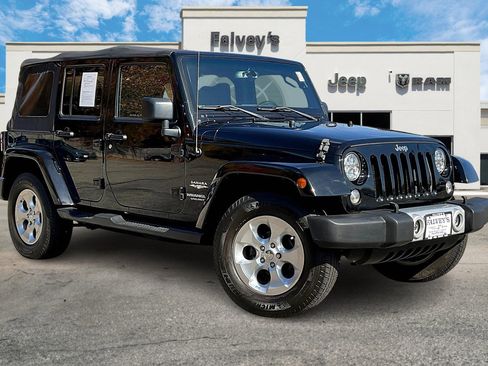 Used 2015 Jeep Wrangler Unlimited Sahara image 11