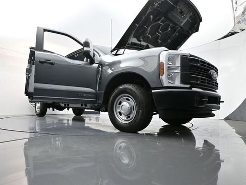 New 2026 Ford F250 XL RWD image 34