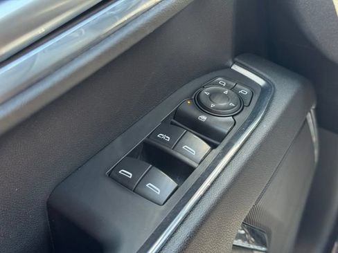 Certified 2023 Chevrolet Silverado 1500 LT AWD/4WD image 32