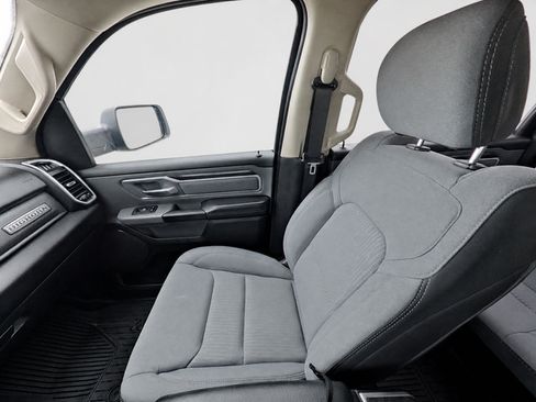 Used 2020 RAM 1500 Big Horn AWD/4WD image 9