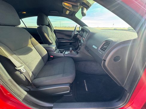 Used 2012 Dodge Charger SE w/ Connectivity Group RWD image 17
