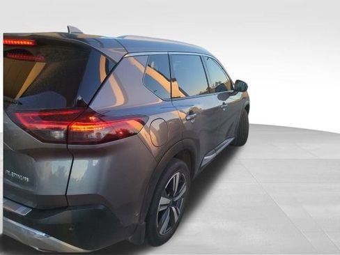 Used 2023 Nissan Rogue Platinum w/ Platinum Premium Package image 6