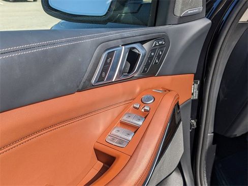 Used 2024 BMW X7 xDrive40i w/ Executive Package image 24