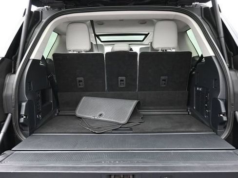 Certified 2025 Ford Expedition Active AWD/4WD image 31