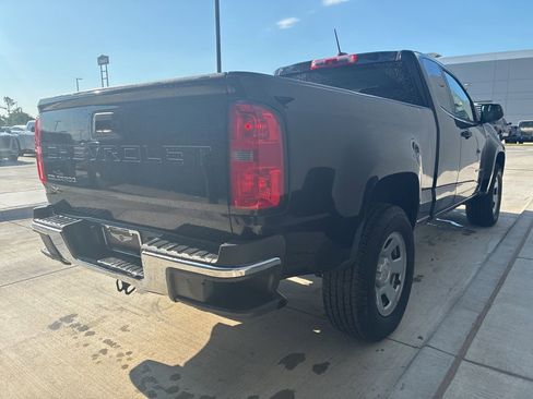 Used 2022 Chevrolet Colorado W/T w/ WT Convenience Package RWD image 4