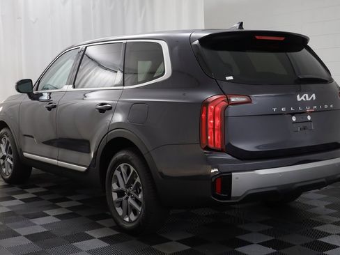 Used 2025 Kia Telluride LX image 15