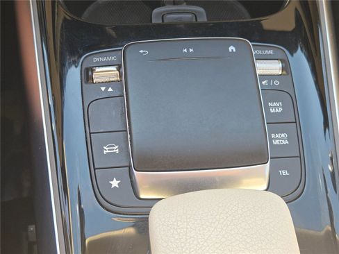 Used 2023 Mercedes-Benz GLA 250 4MATIC w/ Premium Package image 32