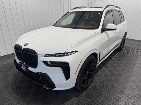 Used 2023 BMW X7 xDrive40i w/ Executive Package AWD/4WD image 1