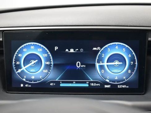 Used 2024 Hyundai Tucson Limited image 29