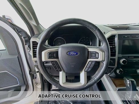 Used 2019 Ford F150 Lariat w/ Equipment Group 502A Luxury AWD/4WD image 4