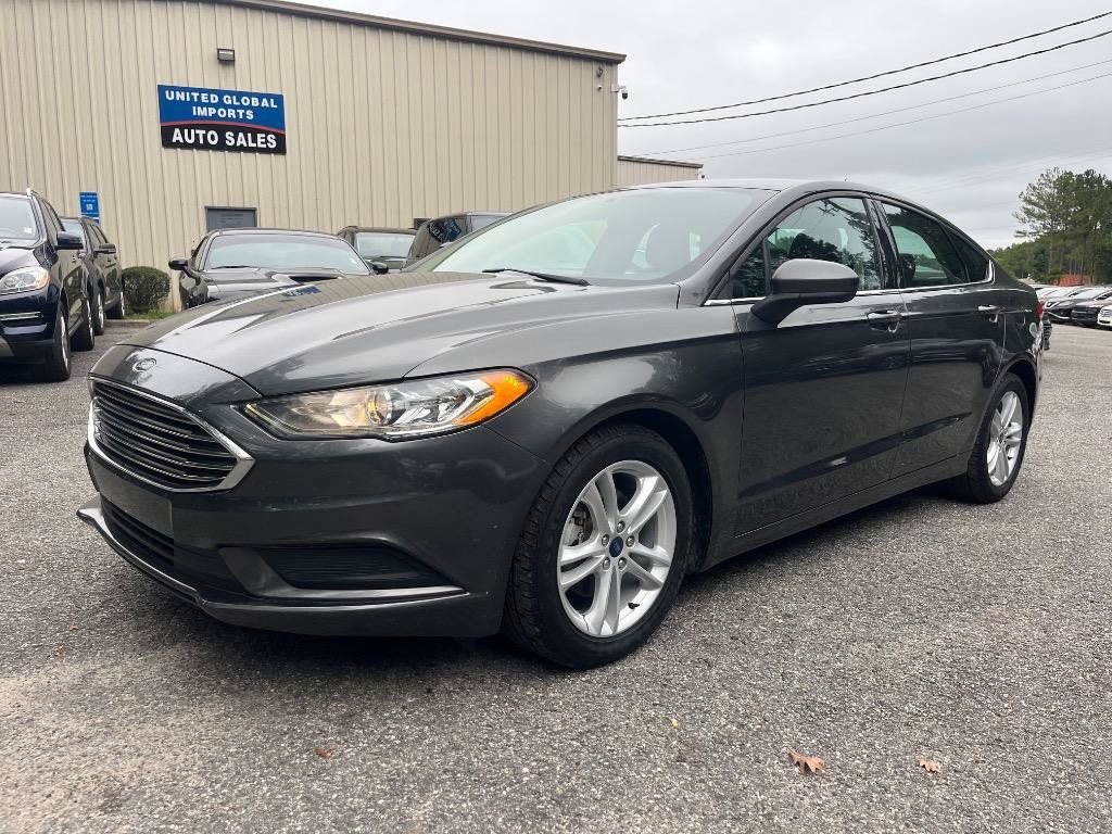 Used 2018 Ford Fusion SE FWD image 1