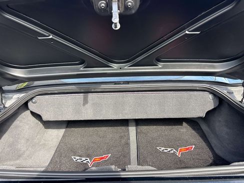 Used 2006 Chevrolet Corvette Convertible w/ Preferred Equipment Group RWD image 12