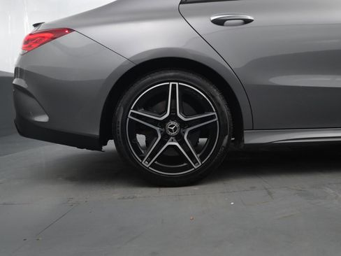 Used 2022 Mercedes-Benz CLA 250 4MATIC image 17