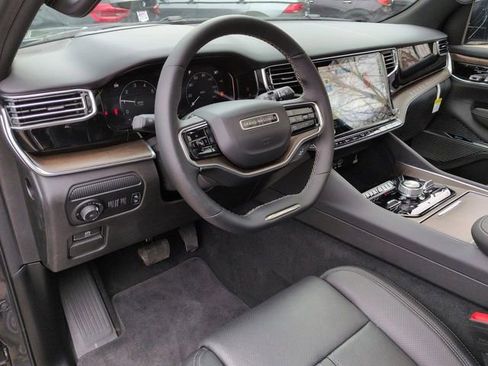 Used 2023 Jeep Grand Wagoneer L 4WD image 12
