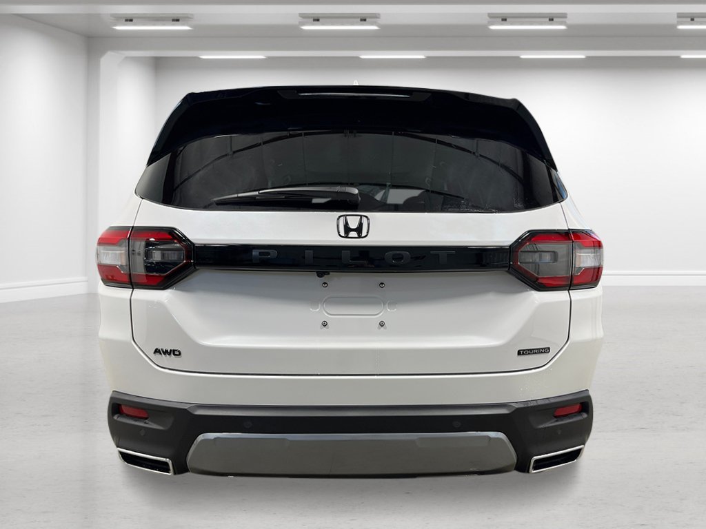 New 2026 Honda Pilot Touring image 4