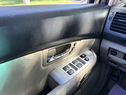 Used 2006 Lexus RX 400h AWD image 40