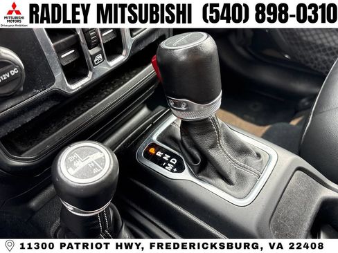 Used 2022 Jeep Gladiator Overland w/ Popular Equipment Package AWD/4WD image 11