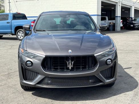 Used 2023 Maserati Levante Trofeo image 7