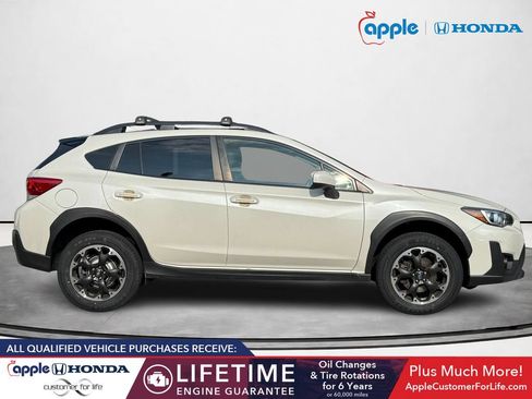 Used 2023 Subaru Crosstrek 2.0i Premium AWD/4WD image 2
