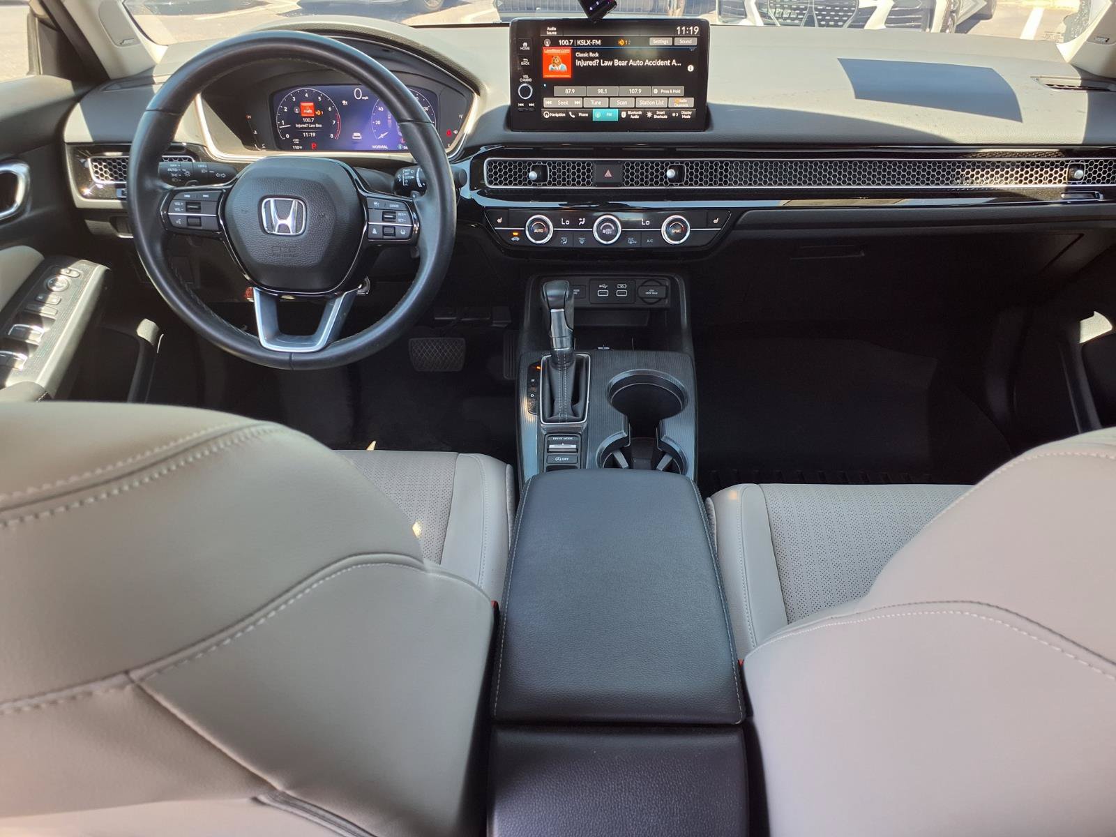 Used 2023 Honda Civic Touring image 16