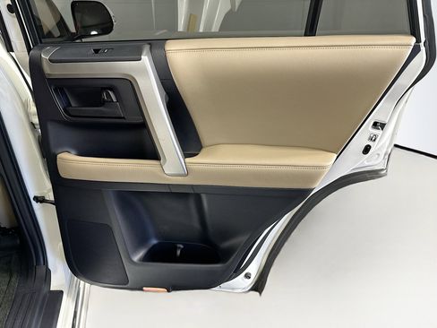 Used 2013 Toyota 4Runner Limited image 30