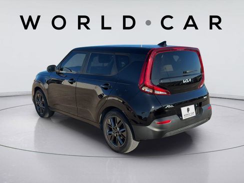 Used 2022 Kia Soul EX image 5