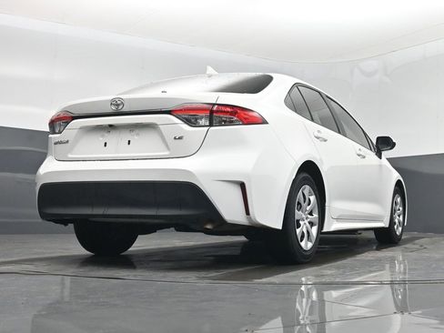 Used 2024 Toyota Corolla LE image 48
