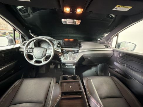 Used 2025 Honda Odyssey Sport-L image 16
