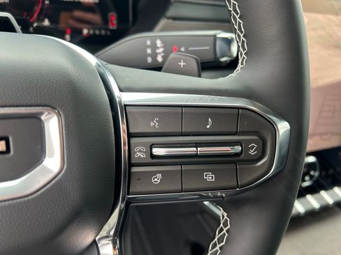 New 2026 GMC Acadia Denali image 19