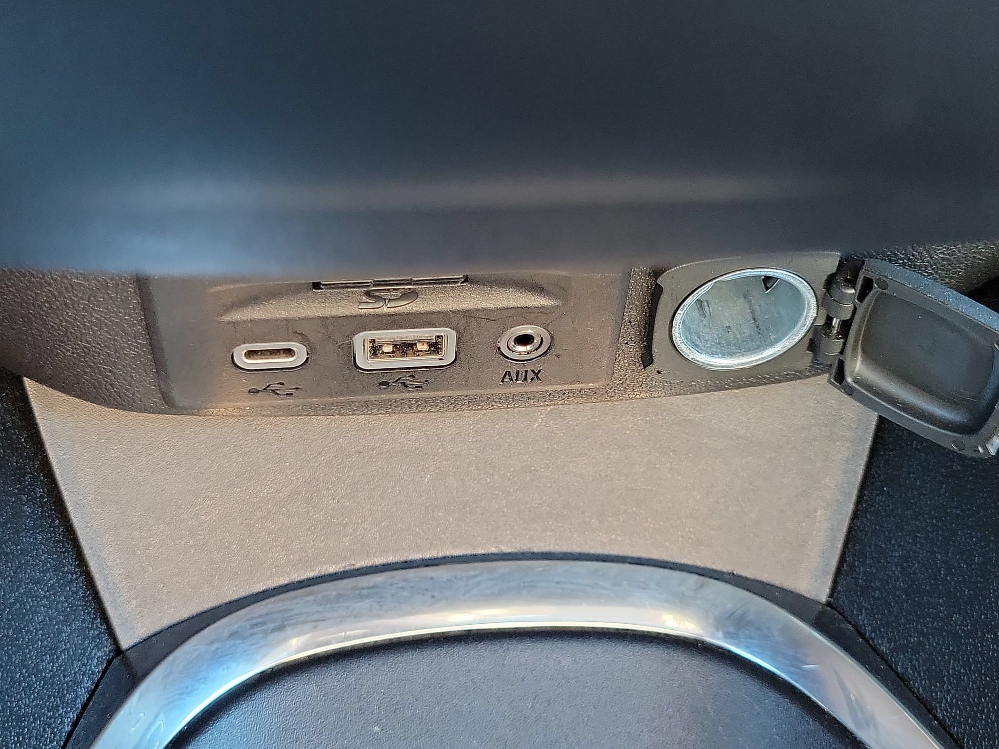 Used 2024 Chevrolet Malibu LT FWD image 21