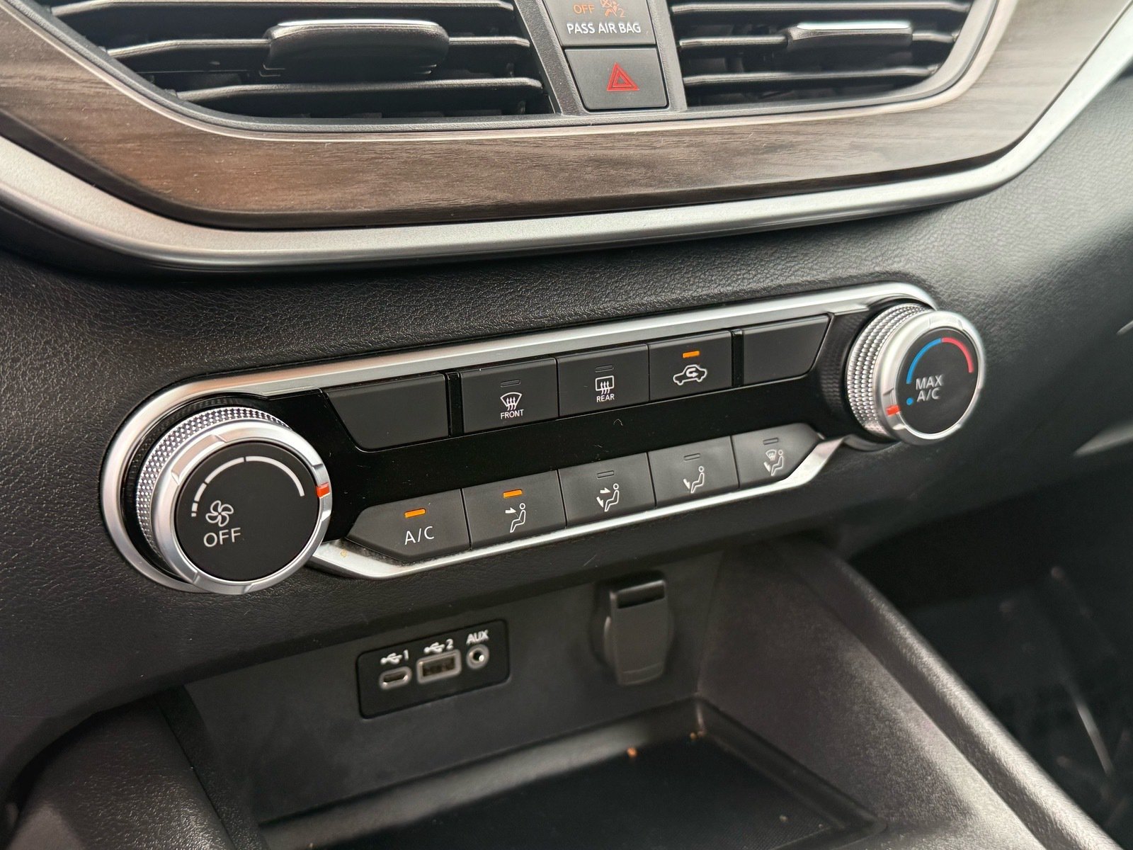 Used 2025 Nissan Altima 2.5 SV FWD image 23