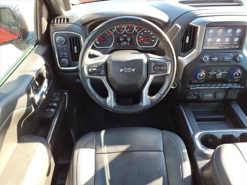 Used 2021 Chevrolet Silverado 1500 LT Trail Boss w/ Convenience Package II image 7