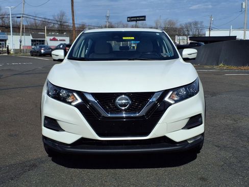 Used 2022 Nissan Rogue Sport SV w/ Technology Package image 9