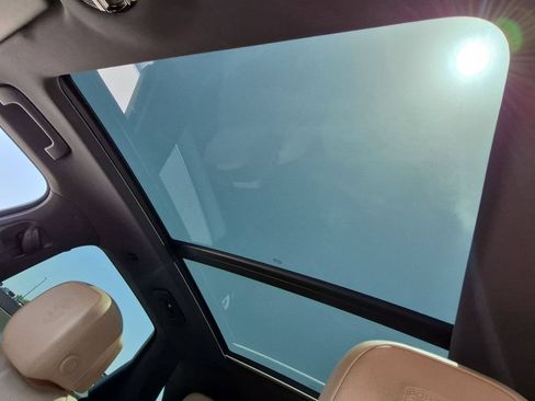 Used 2019 Porsche Cayenne AWD/4WD image 16