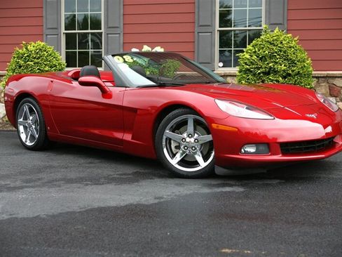 Used 2008 Chevrolet Corvette Convertible w/ Preferred Equipment Group RWD image 7