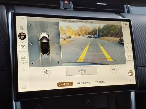 New 2025 Land Rover Discovery Sport Dynamic SE image 21