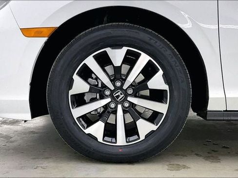 New 2026 Honda Odyssey EX-L image 15