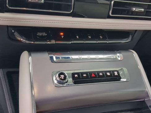New 2026 Lincoln Aviator 2WD image 19