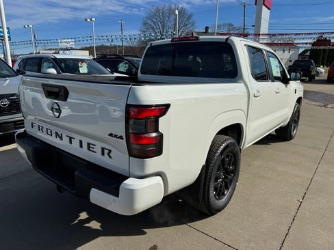 New 2026 Nissan Frontier SV image 2