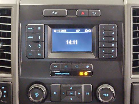 Certified 2022 Ford F250 XL w/ STX Appearance Package image 17