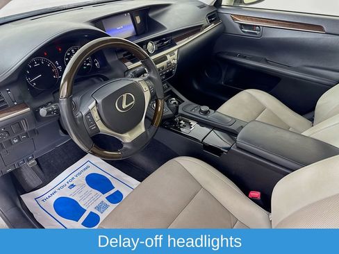 Used 2015 Lexus ES 350 w/ Premium Package image 11